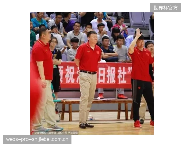 日本队通过高强度内部对抗适应节奏，强调无伤病和零纪律问题。